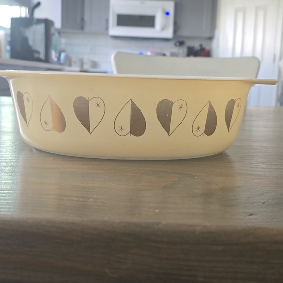 MCM Vintage Gold Hearts Pyrex - Picture 1 of 5